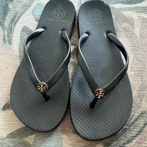 Tory Burch Black sandals size 6
